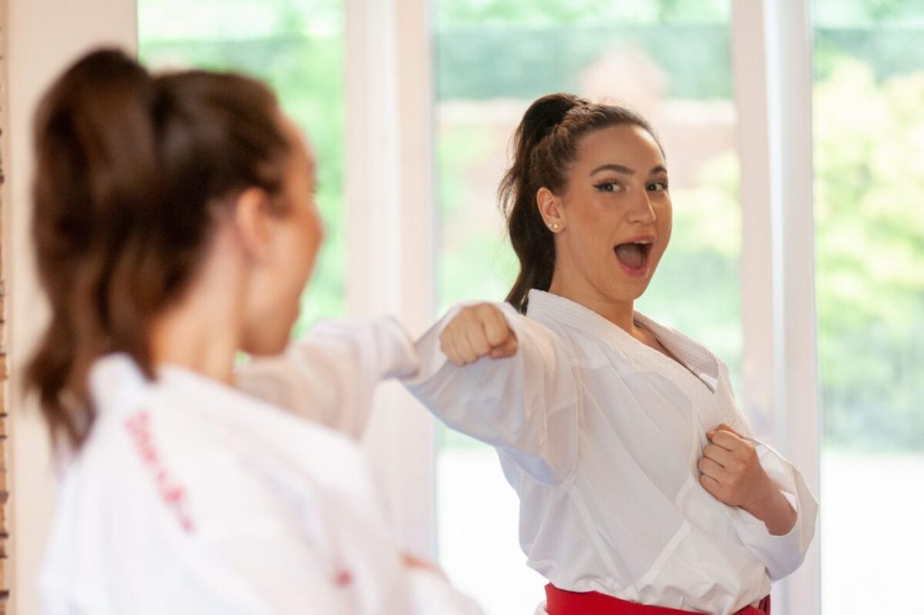 2022 06 09 boussebaa aicha, karate 3 brp3403