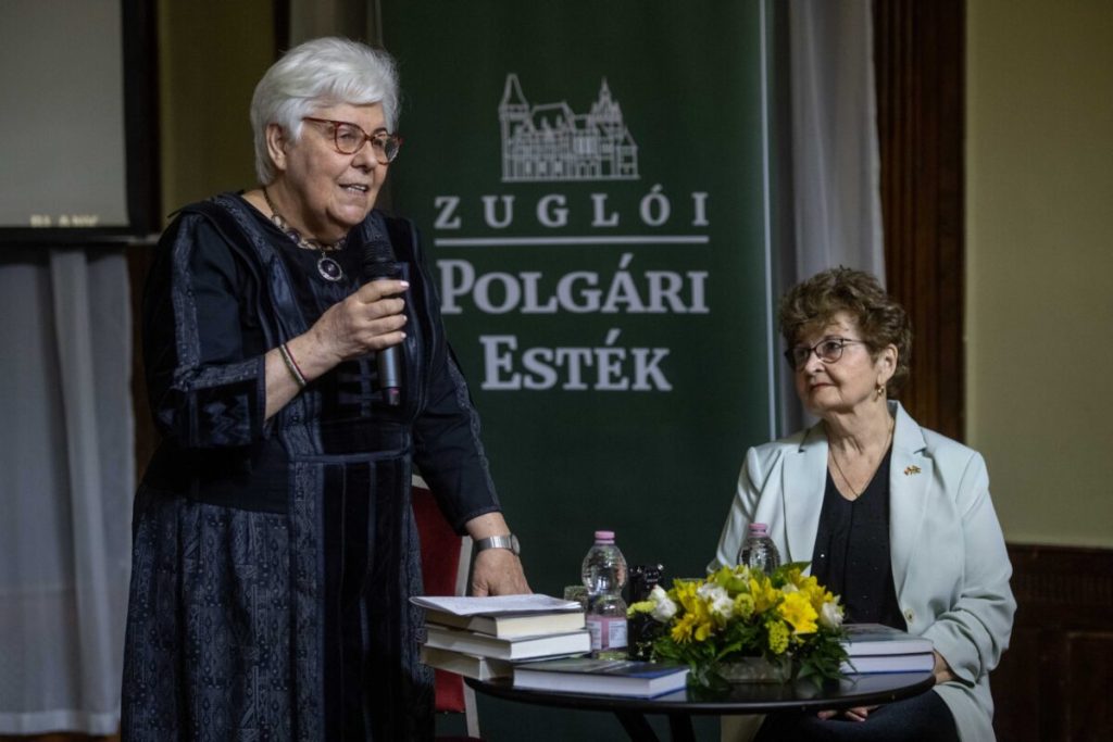 20230317 konyvbemutato (4)