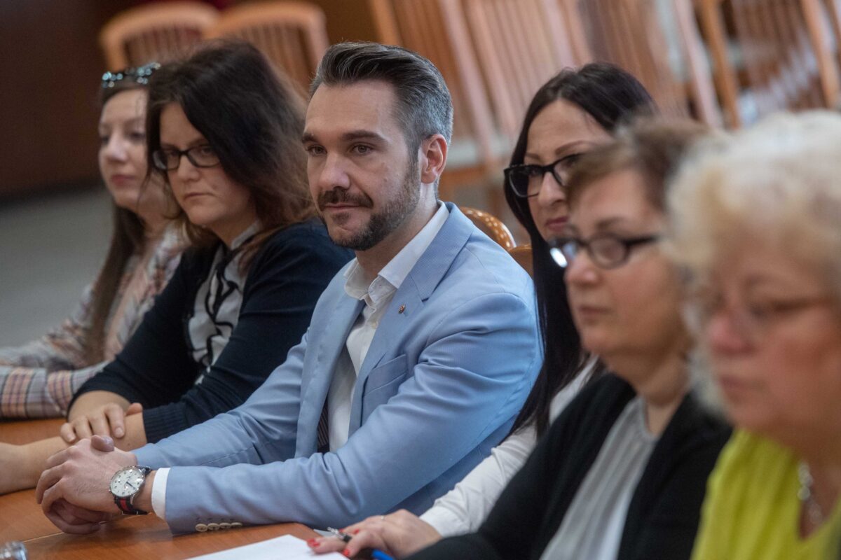 20230508 zuglói gyermekjóléti kerekasztal (14)