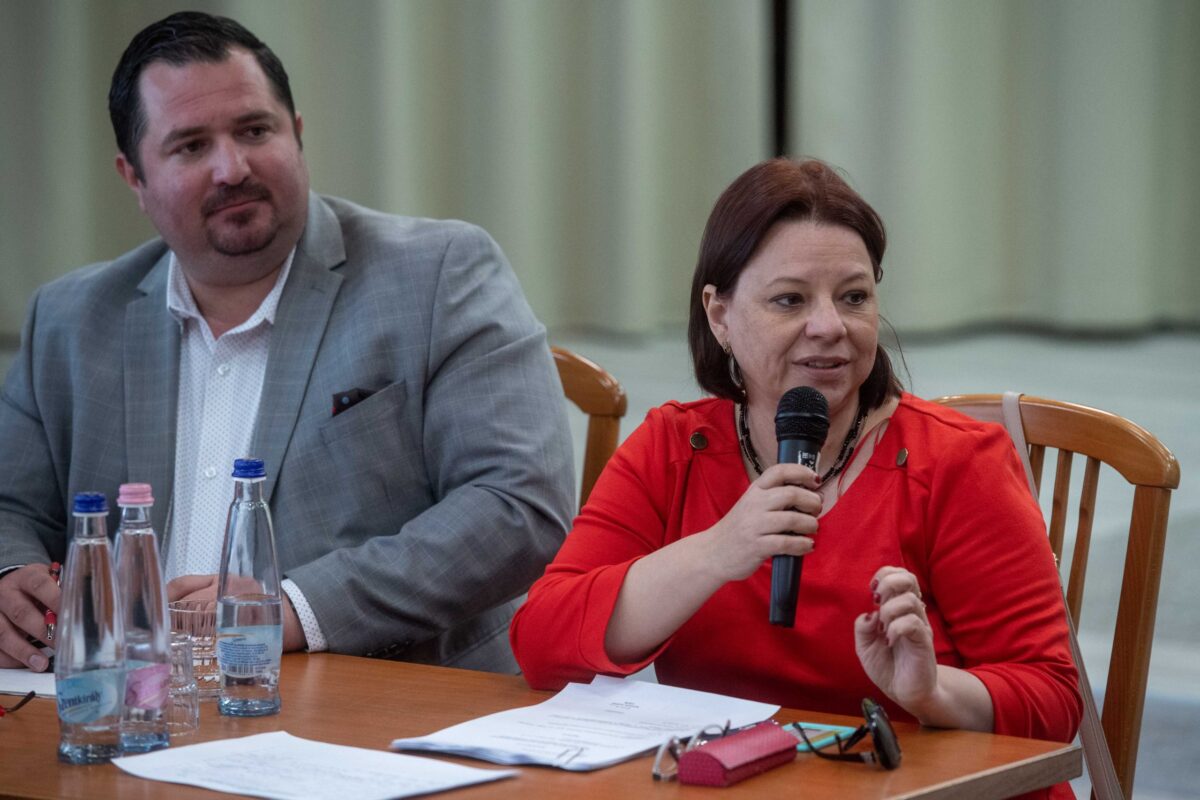 20230508 zuglói gyermekjóléti kerekasztal (16)