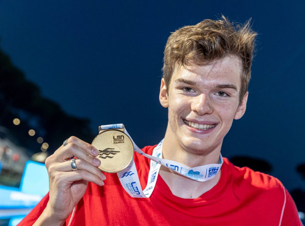 0620 kos hubert large