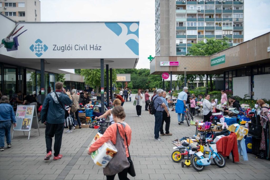 20230610 fogadóóra és bolhapiac civil ház stg (3)