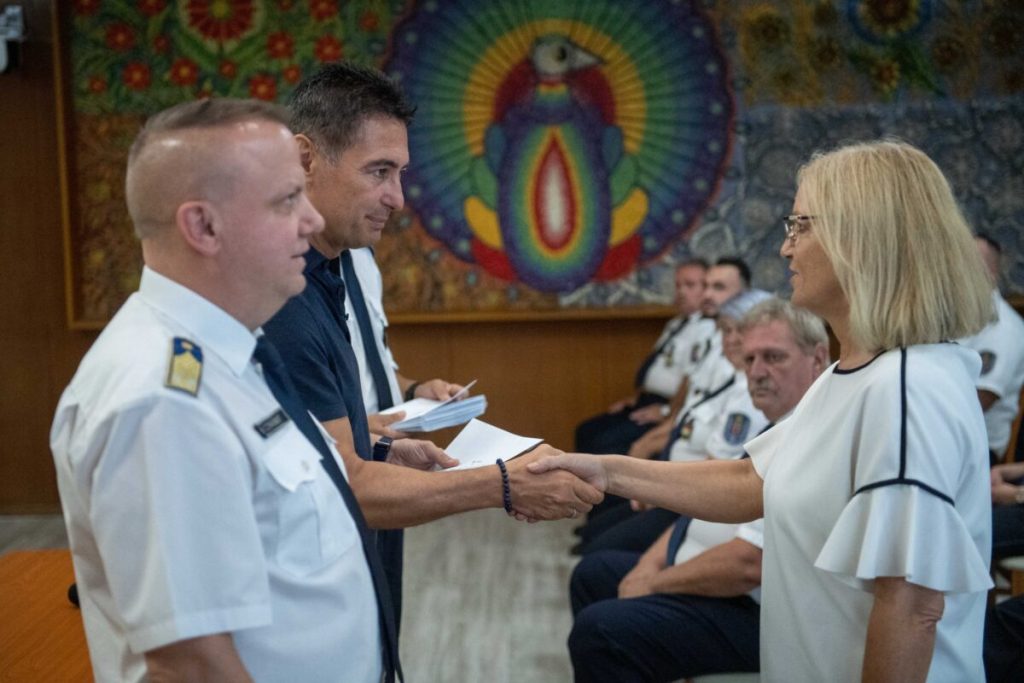 20230823 rendőri jutalmak átadása stg (1)