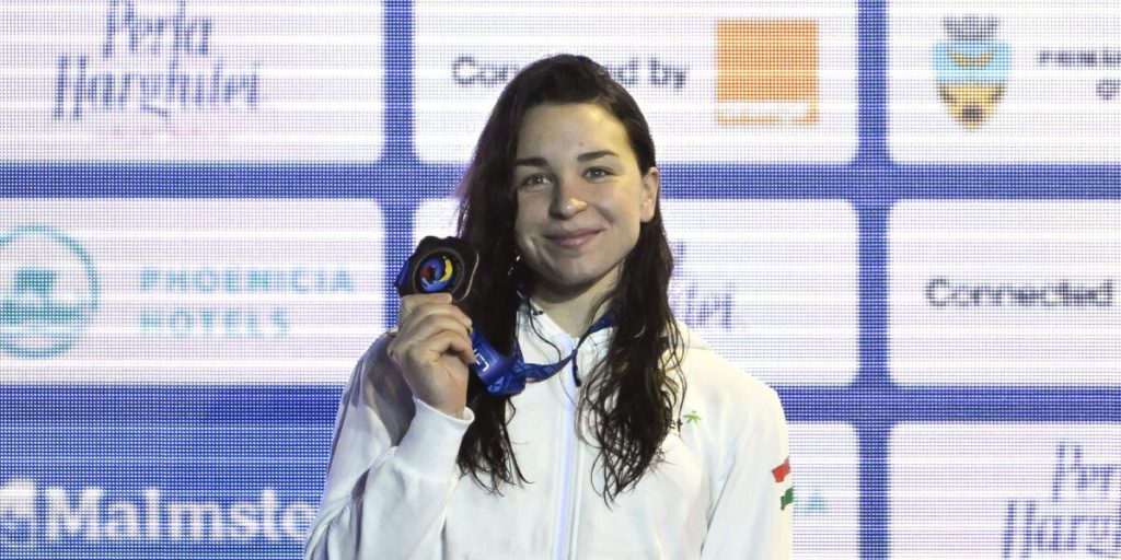 Sporttörténelmi bronzérem - Késely Ajna