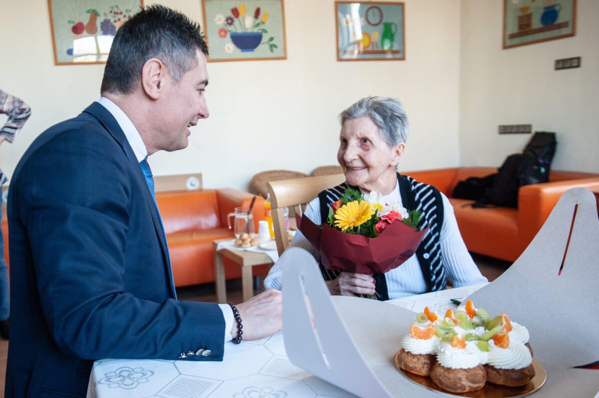 2024 02 08 barcsi istvánné emília néni 90 éves köszöntése brp6833