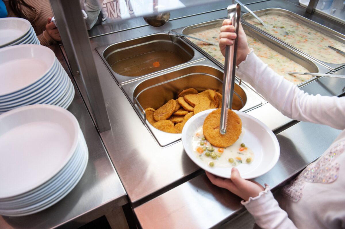 2024 02 12 svédasztalos étkezés németh imre általános iskola brp7174