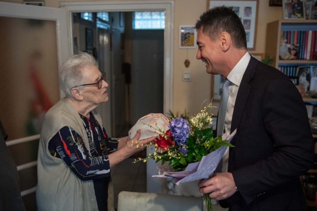 20240219 zsuzsa néni névnapi köszöntés stg (2)